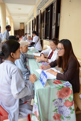 “HOW TO TAKE THE RIGHT PRAYING IN BUDDHISM” Dharma Talk in the 89th Seven-Day Retreat
